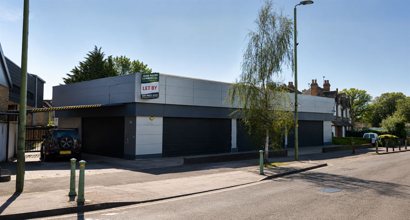 Commercial vehicle showroom, Mottingham, South East London — no valuation bridging loan case study