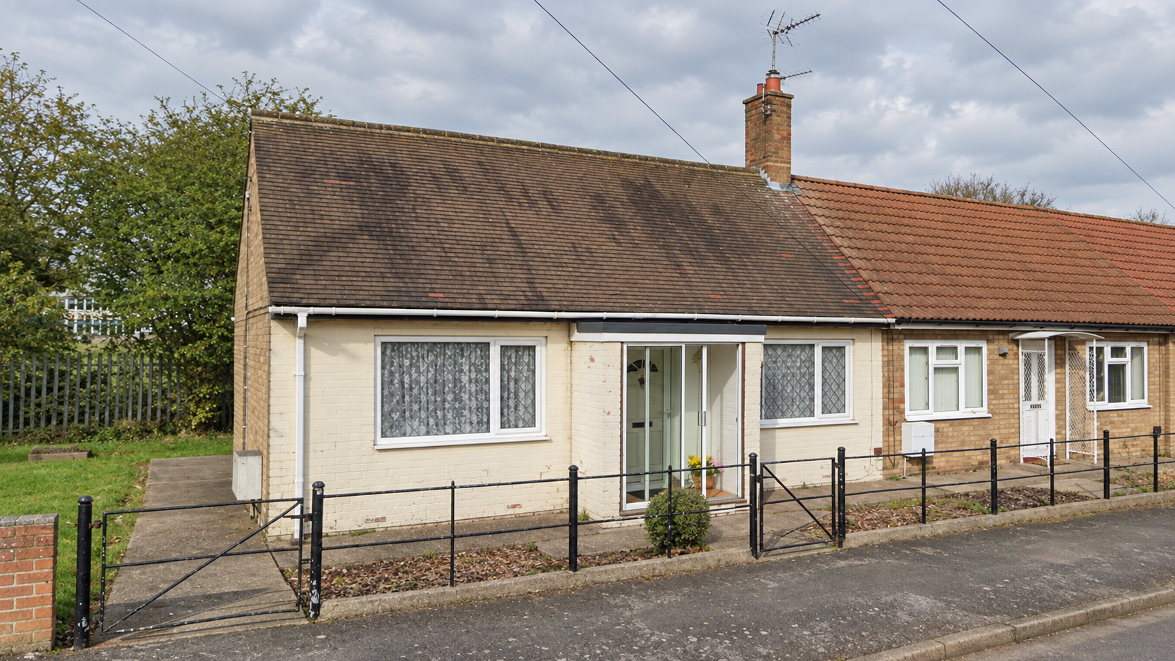 End-terrace bungalow, Hull — adverse credit refurbishment bridging loan case study